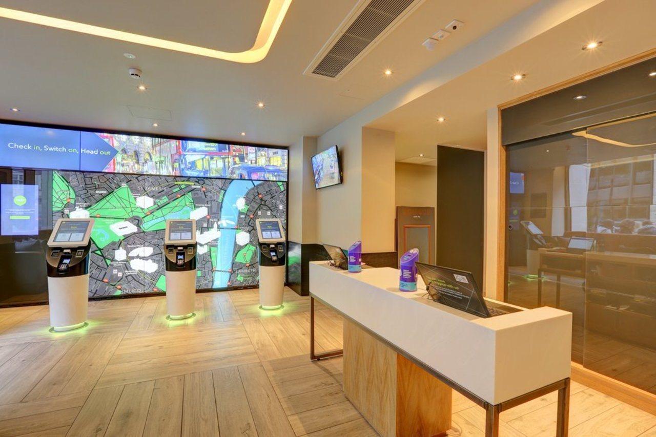 Hub By Premier Inn Lon, Westminster Abbey London Exterior photo